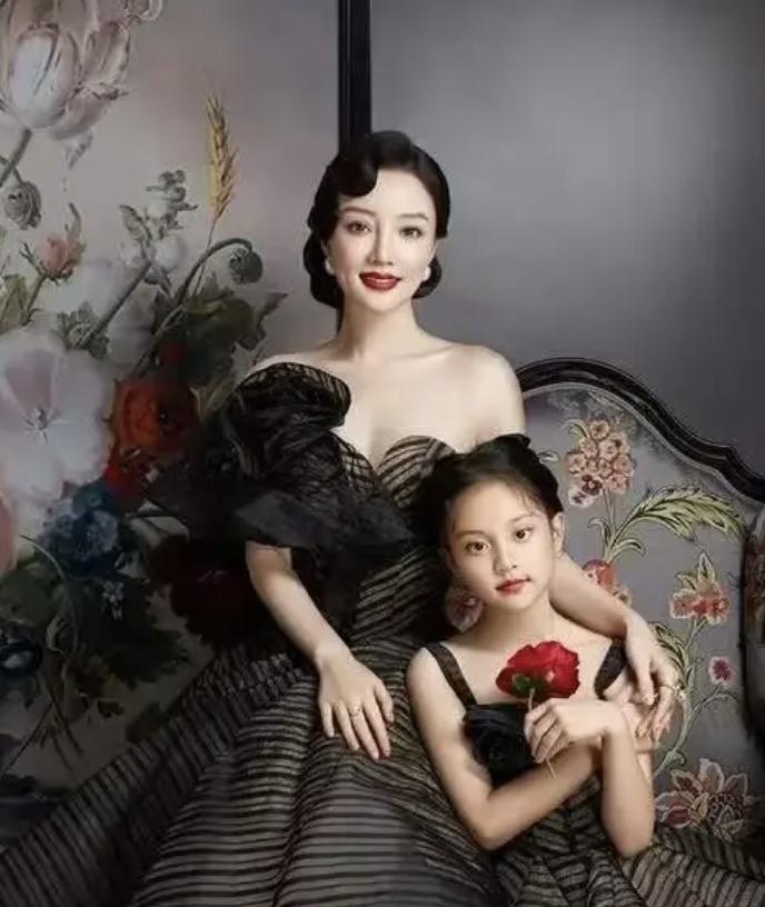 近20年来十大著名的桃色新闻,个个劲爆,撕开娱乐圈最不堪的一面