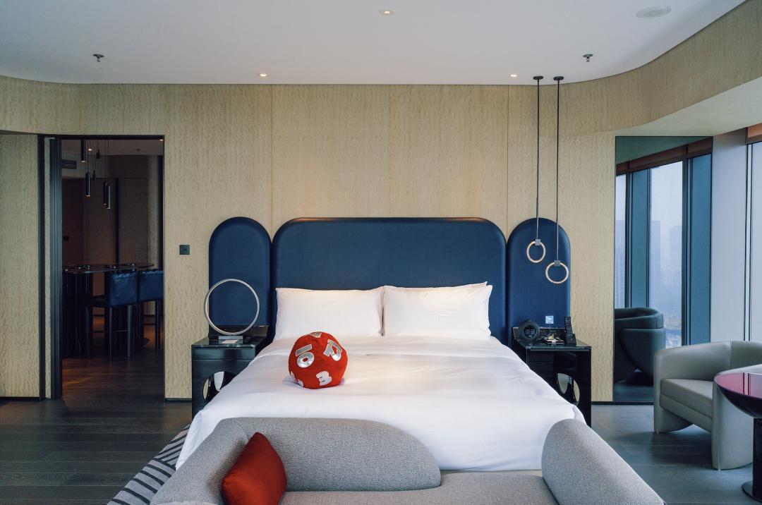 这世界是个巨大的游乐场,这世界就是巨大的游乐场