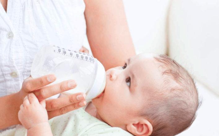 宝宝不爱吃奶的原因和解决办法,宝宝不爱吃奶怎么办