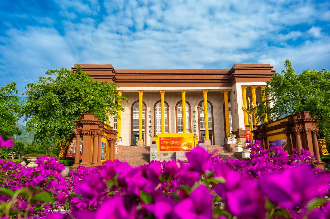 美翻了，四川高职院校风景如画，在这读书好巴适！