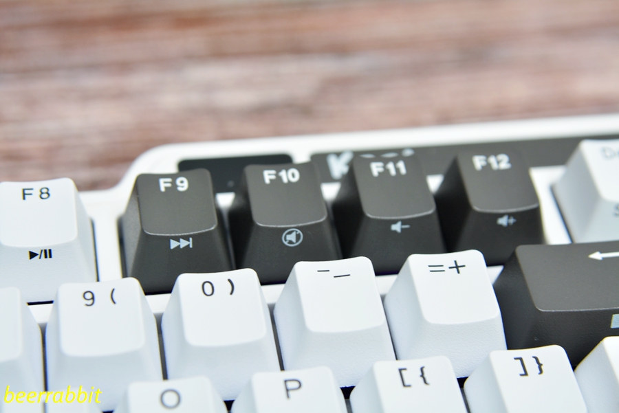 强上加强珂芝K75三模机械键盘与TTC钢铁轴的联合