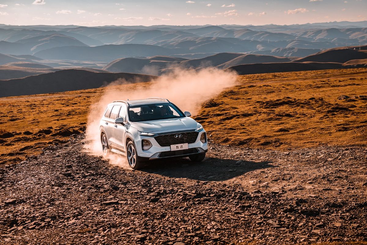 现代胜达旅行家哪款值得购买,北京现代胜达旅行家的图片和价格