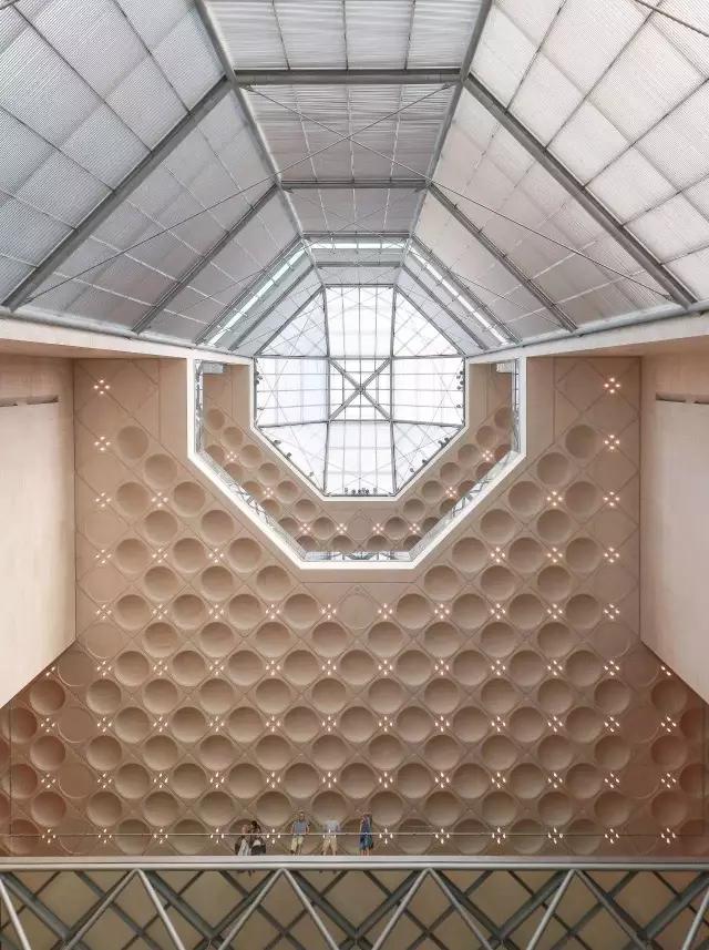 卡塔尔是属于哪个沙漠,卡塔尔沙漠面积有多大