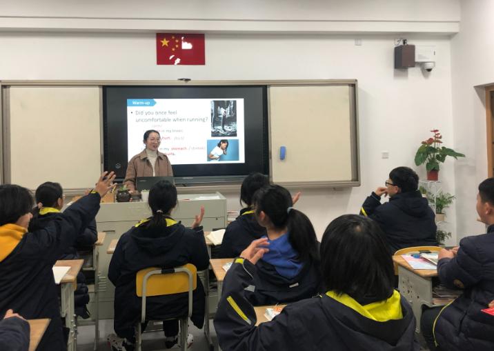 在编教师选择在乡镇好还是城里,小县城的教师好当吗