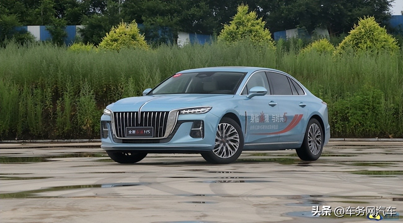 国产中型轿车新款奔腾b70值得买吗,一款车如何俘获人心且看奔腾b70