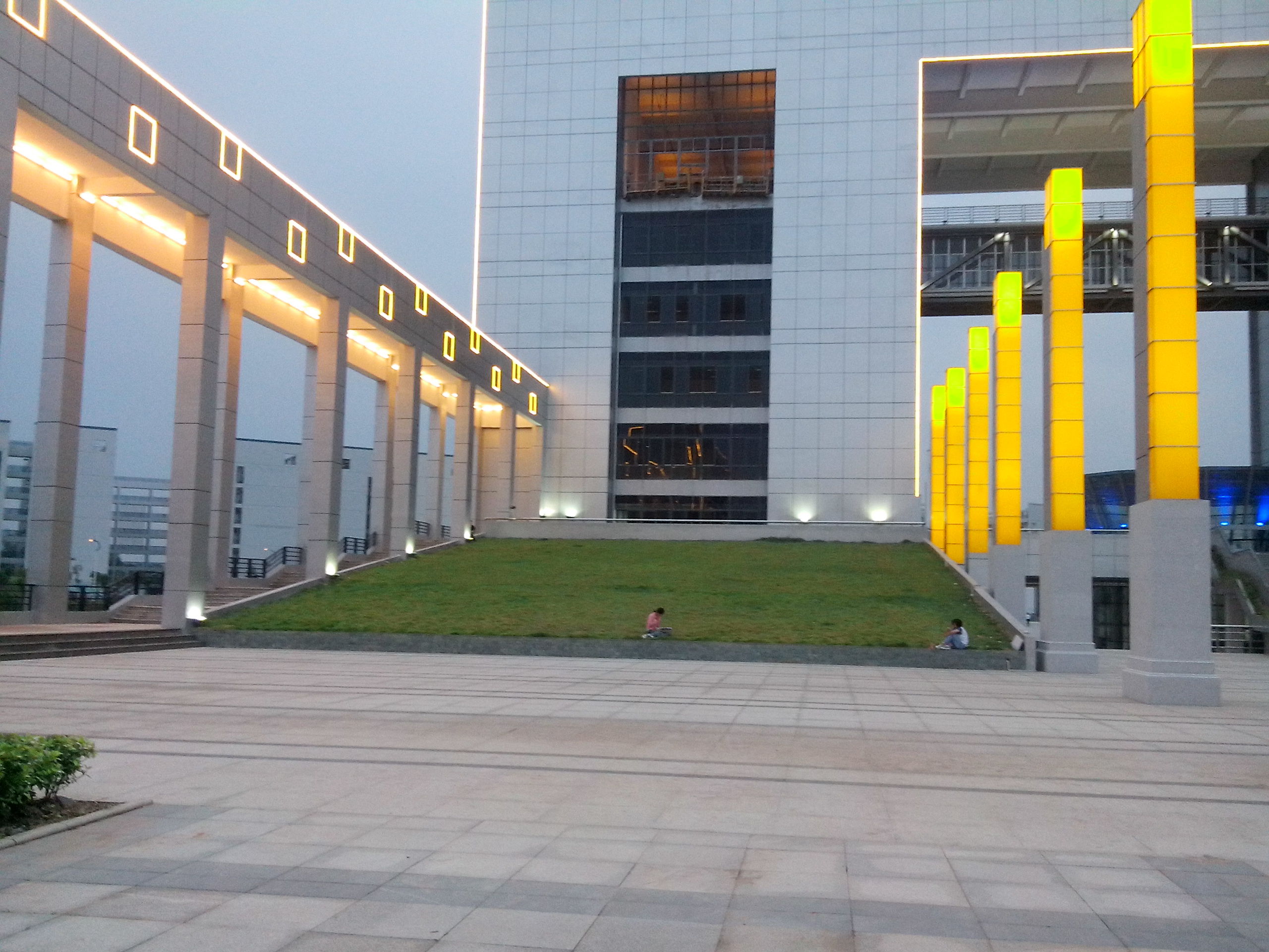 广西财经学院会更名为大学吗,广西财经学院不同校区