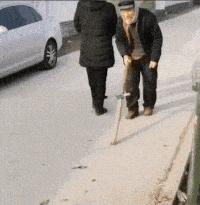 跟女网友奔现后感觉被骗了,被女网友骗了钱怎么办