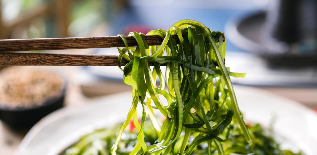 体检出有甲状腺结节应该怎么办,甲状腺结节良性消融术后会复发吗