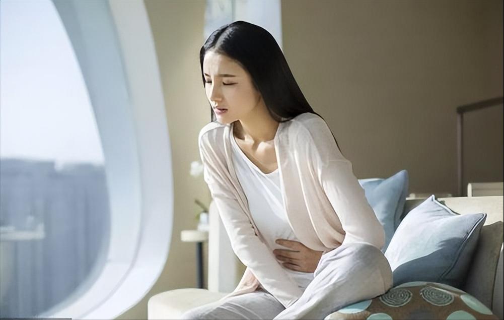 生双胞胎的女人是双子宫吗,女性双子宫正常吗