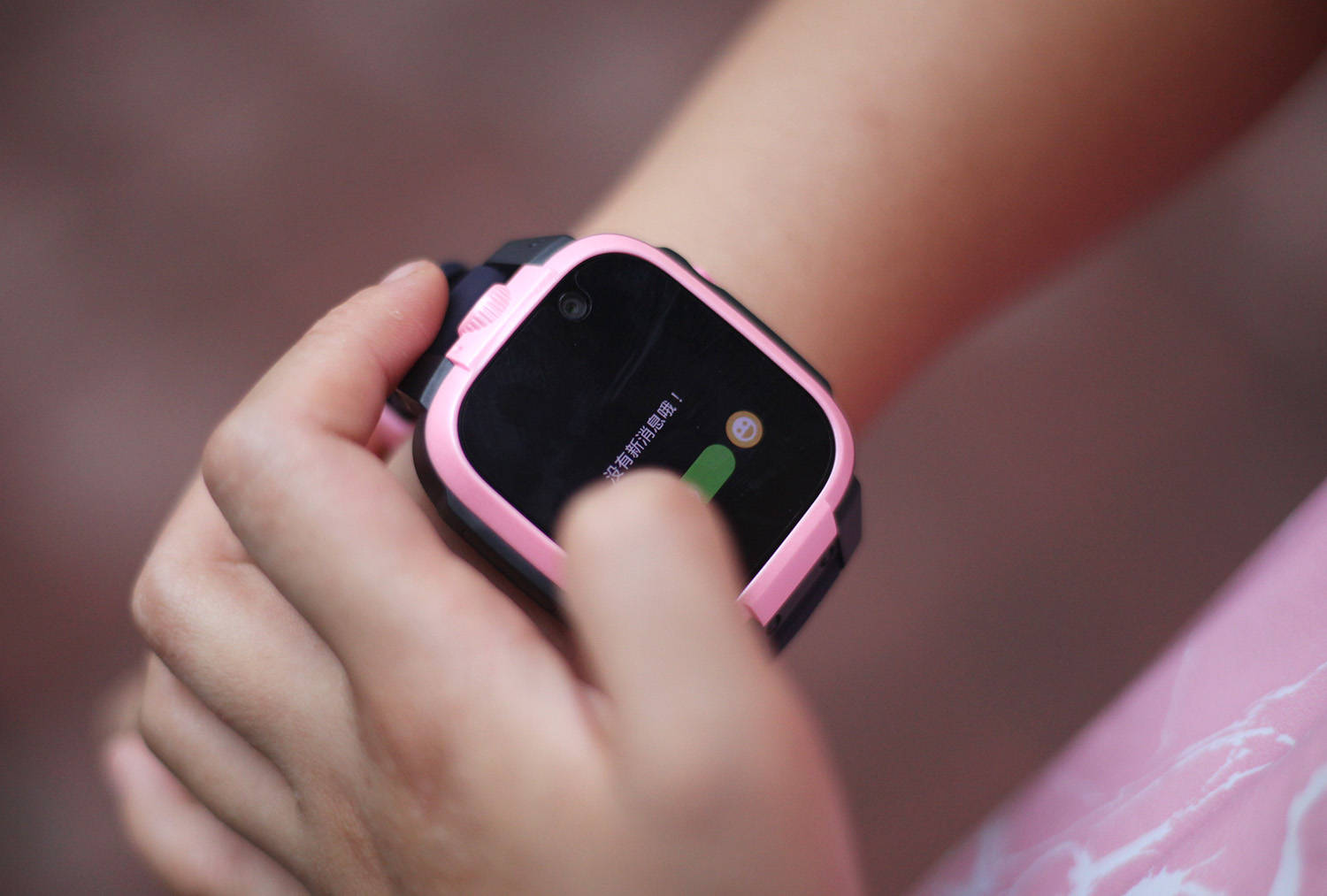 带小朋友去买小天才儿童电话手表,小寻3儿童电话手表测评