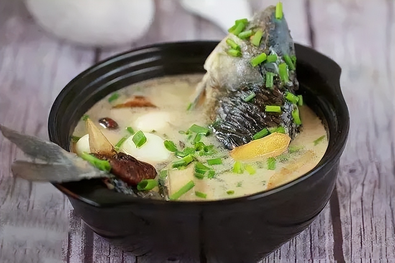 冬天天气寒冷要吃哪些食物暖身,冬季御寒多吃这六种食物