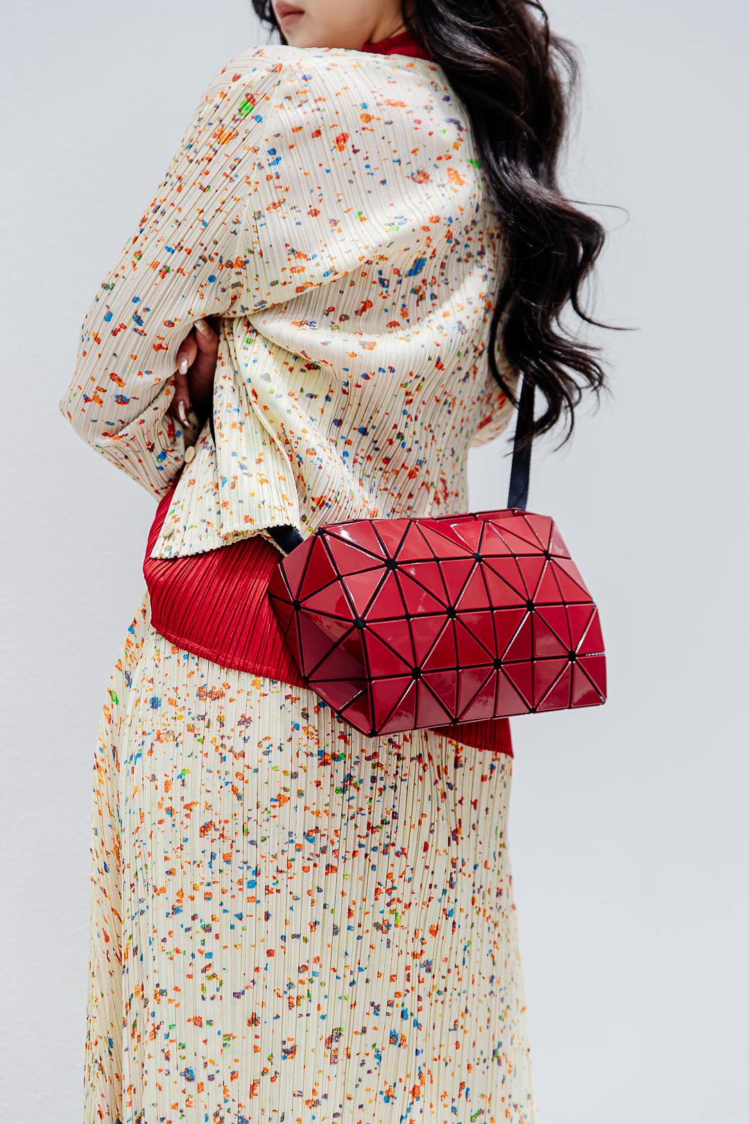 三宅一生包包香港店地址,广州有三宅一生包专柜吗