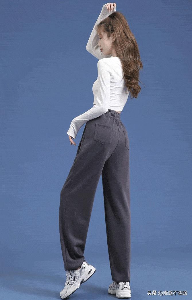 适合搭卫衣的裤子显瘦款,卫衣修身短款显瘦搭背带裤