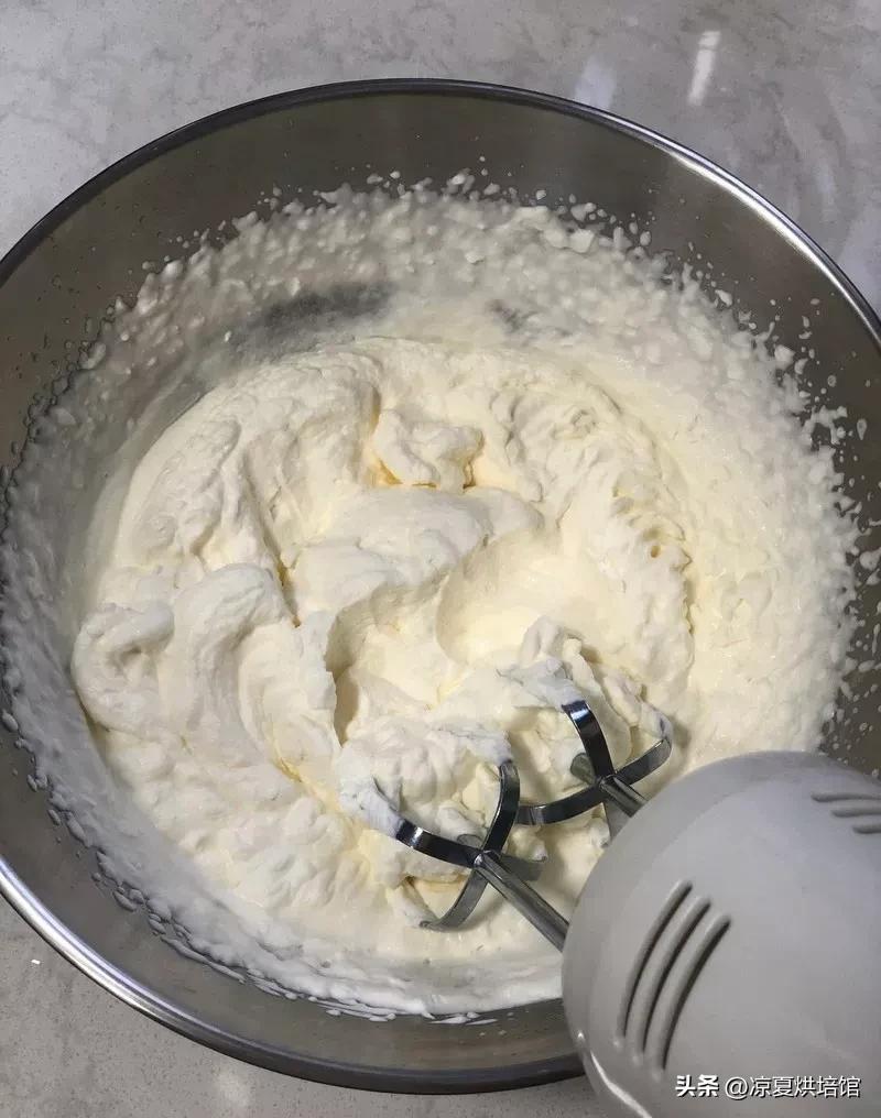 淡奶油冷冻了怎么解救,冻奶油的几种拯救方法