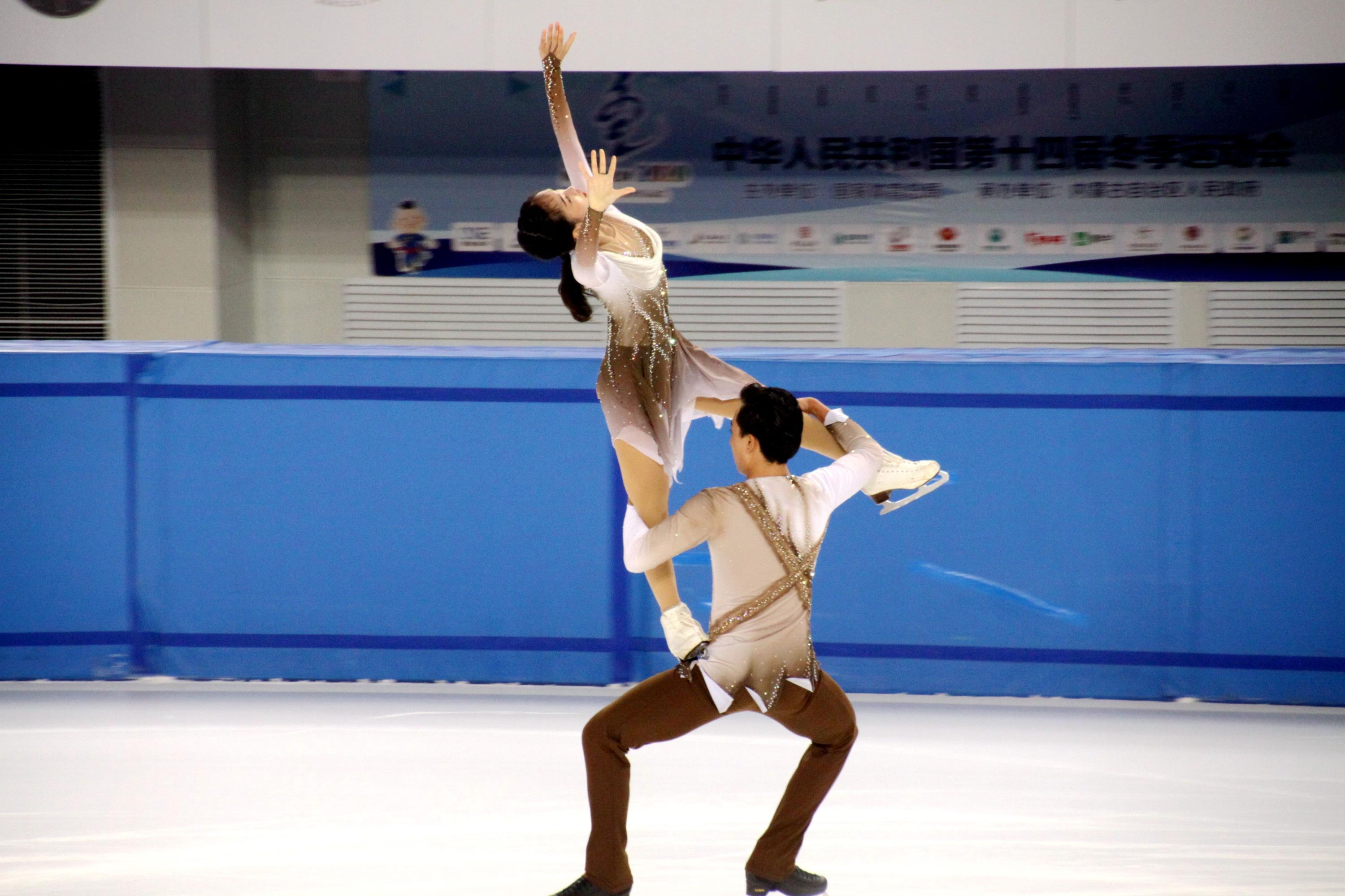 哈尔滨：激情冰雪展翅冬奥叫响冰雪体育“领头雁”