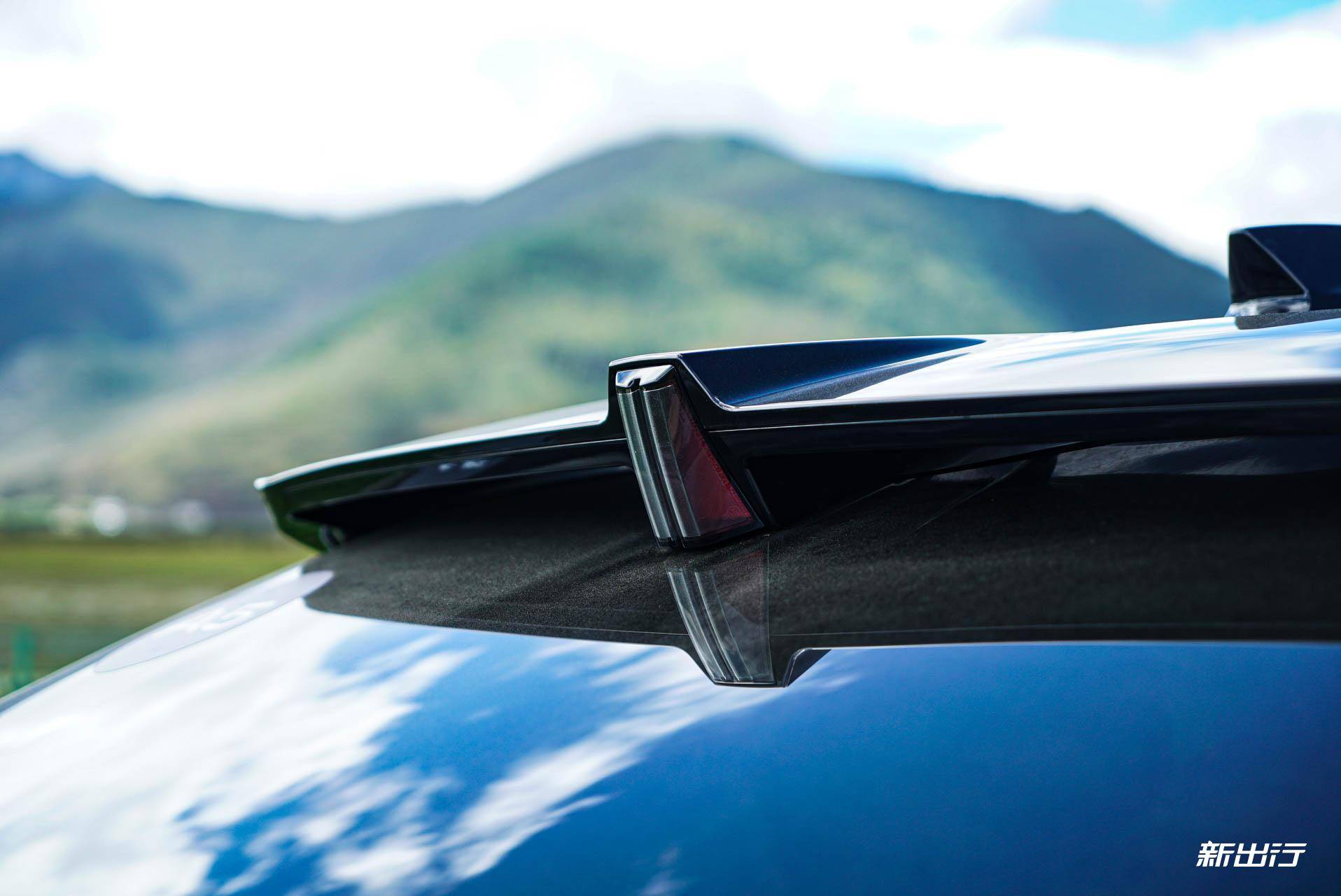 跨山越水原唱完整版,跨山越水