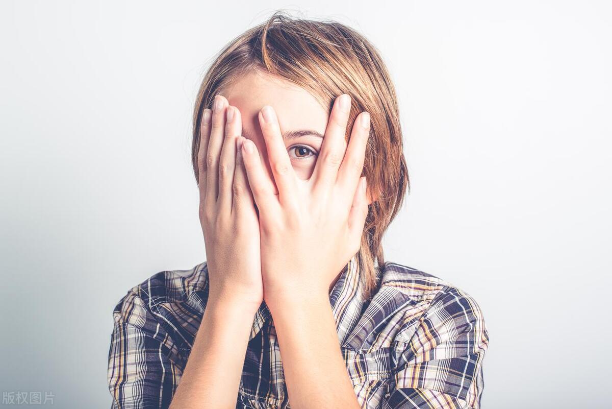 夫妻亲密时，女生下身总发出“噗噗”的放屁声？或是4种原因造成