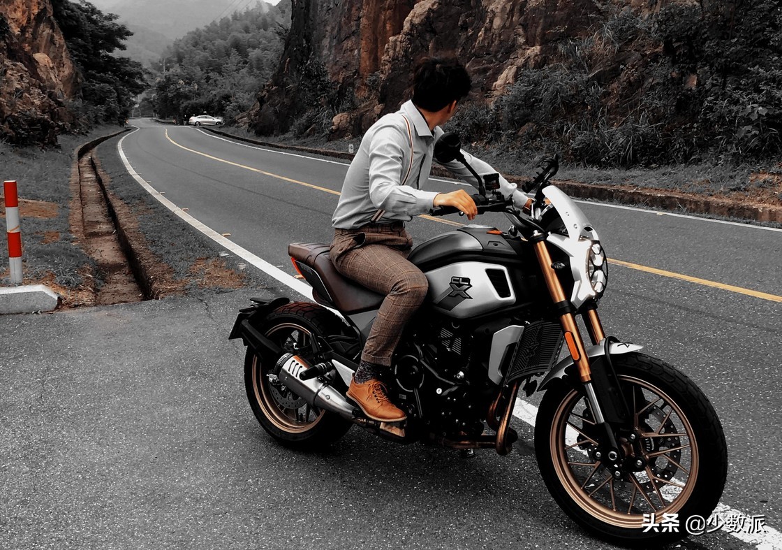 新手学驾驶三轮摩托车的具体步骤,想入坑摩托车的新手该从哪里开始