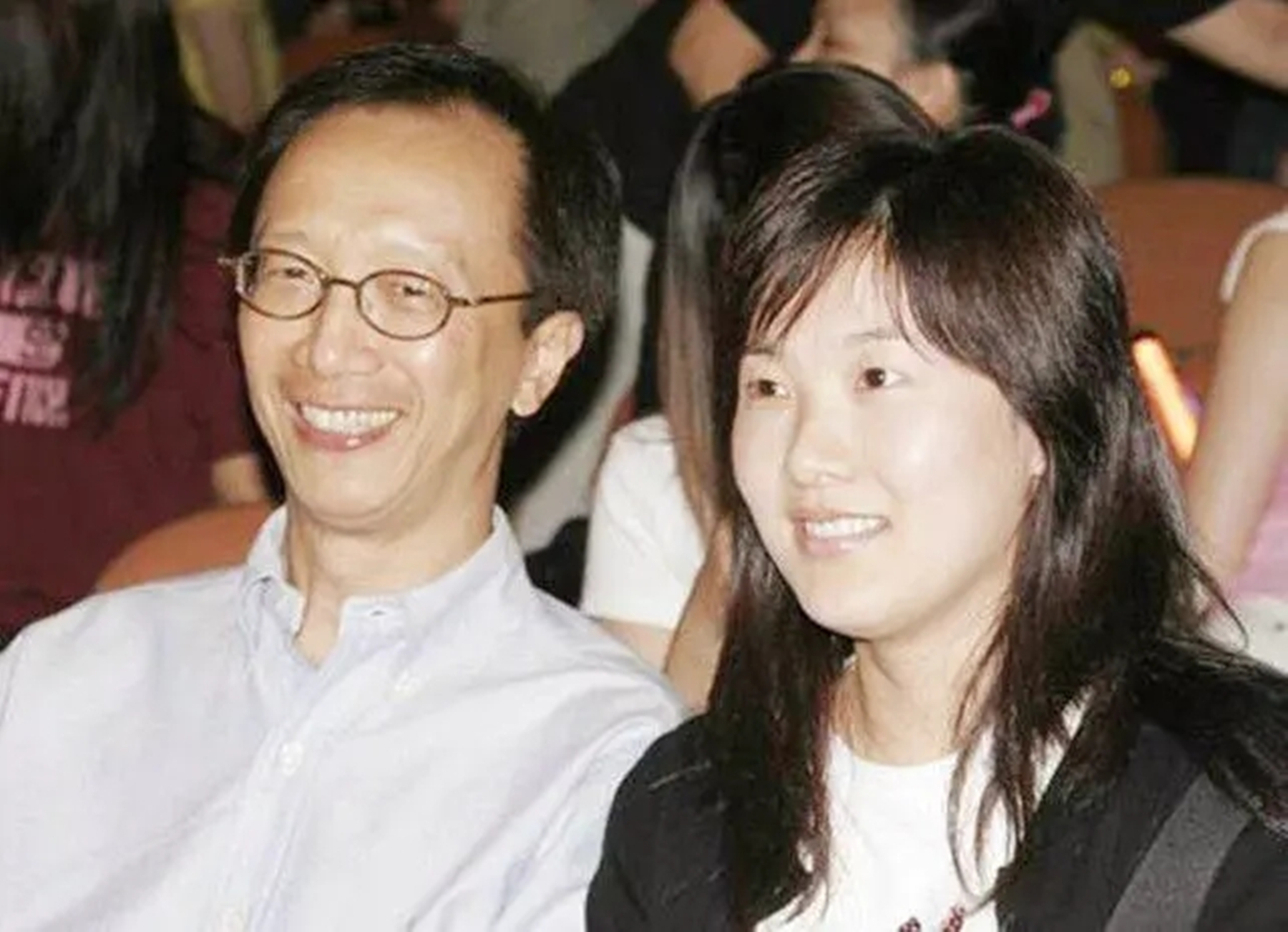 香港“财神爷”梁锦松：为香港狂赚3万亿，花100亿为妻子买医院