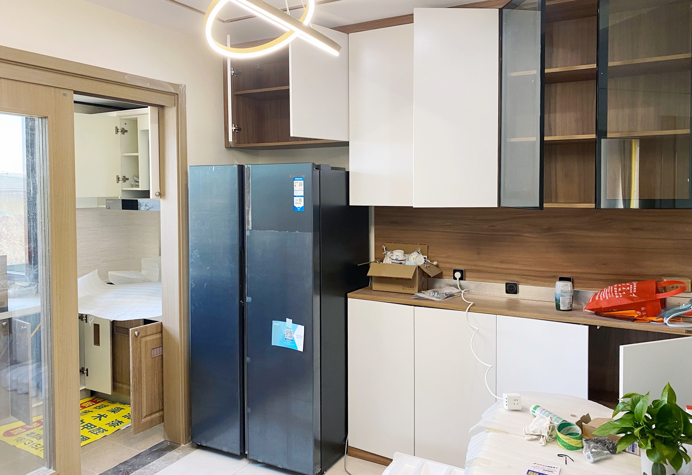 嵌入式冰箱为什么都是2台 (为什么嵌入式冰箱总是翻车)