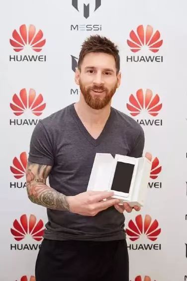 梅西捧得大力神杯,梅西捧起大力神杯会怎样