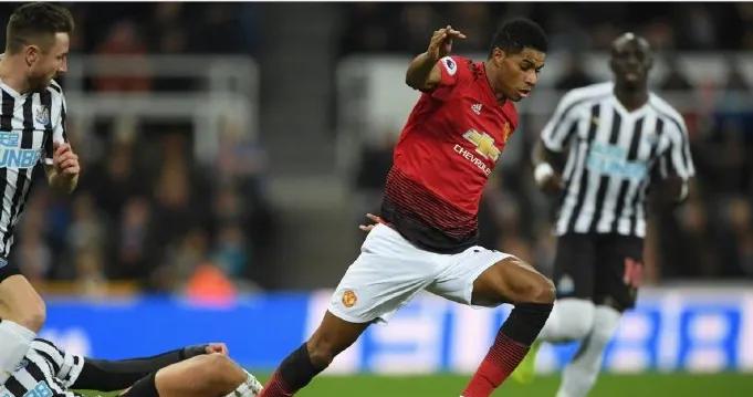 足球即时比分罗马对乌迪内斯,纽卡斯尔联vs巴黎圣日耳曼分析