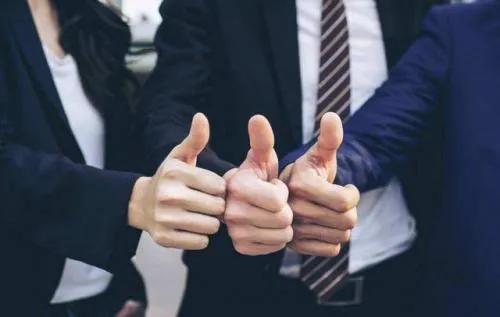 小生意创业成功故事,没钱创业成功故事