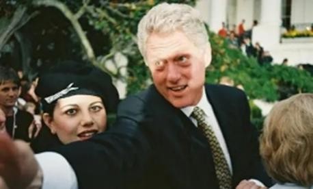 莱温斯基克林顿纪录片,克林顿拥抱莱温斯基视频