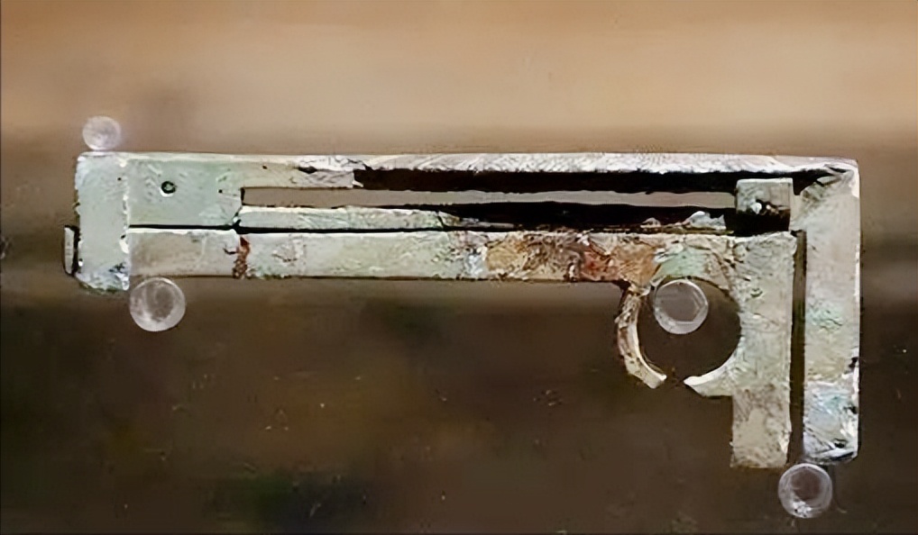 为什么后世评价王莽是穿越的,为什么说王莽是个穿越者