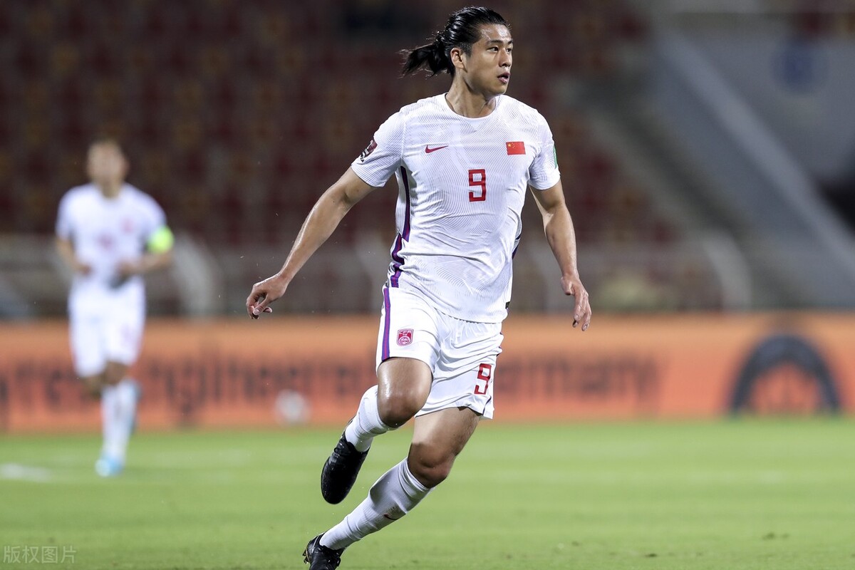 国足对日本国足0-2越南,国足0-3不敌韩国阻挡进攻