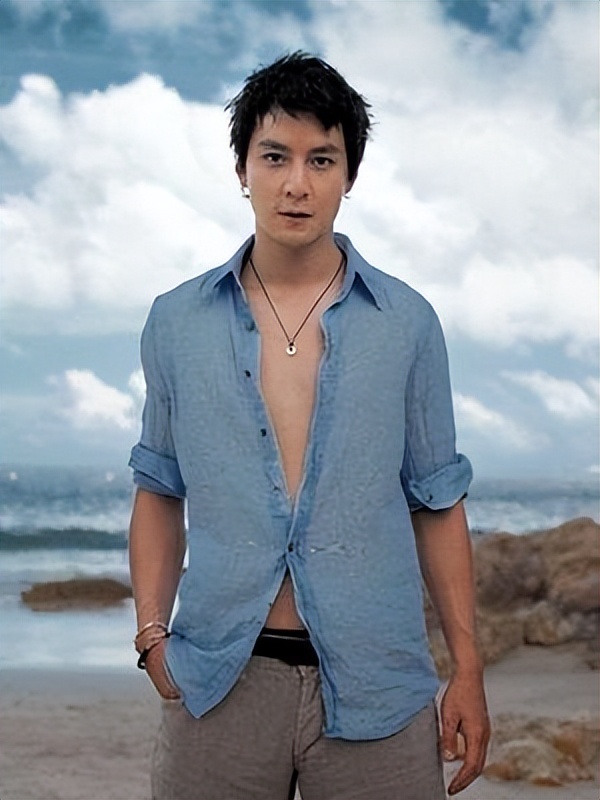 昔日男神吴彦祖为何变油腻大叔,44岁的吴彦祖风采不减当年