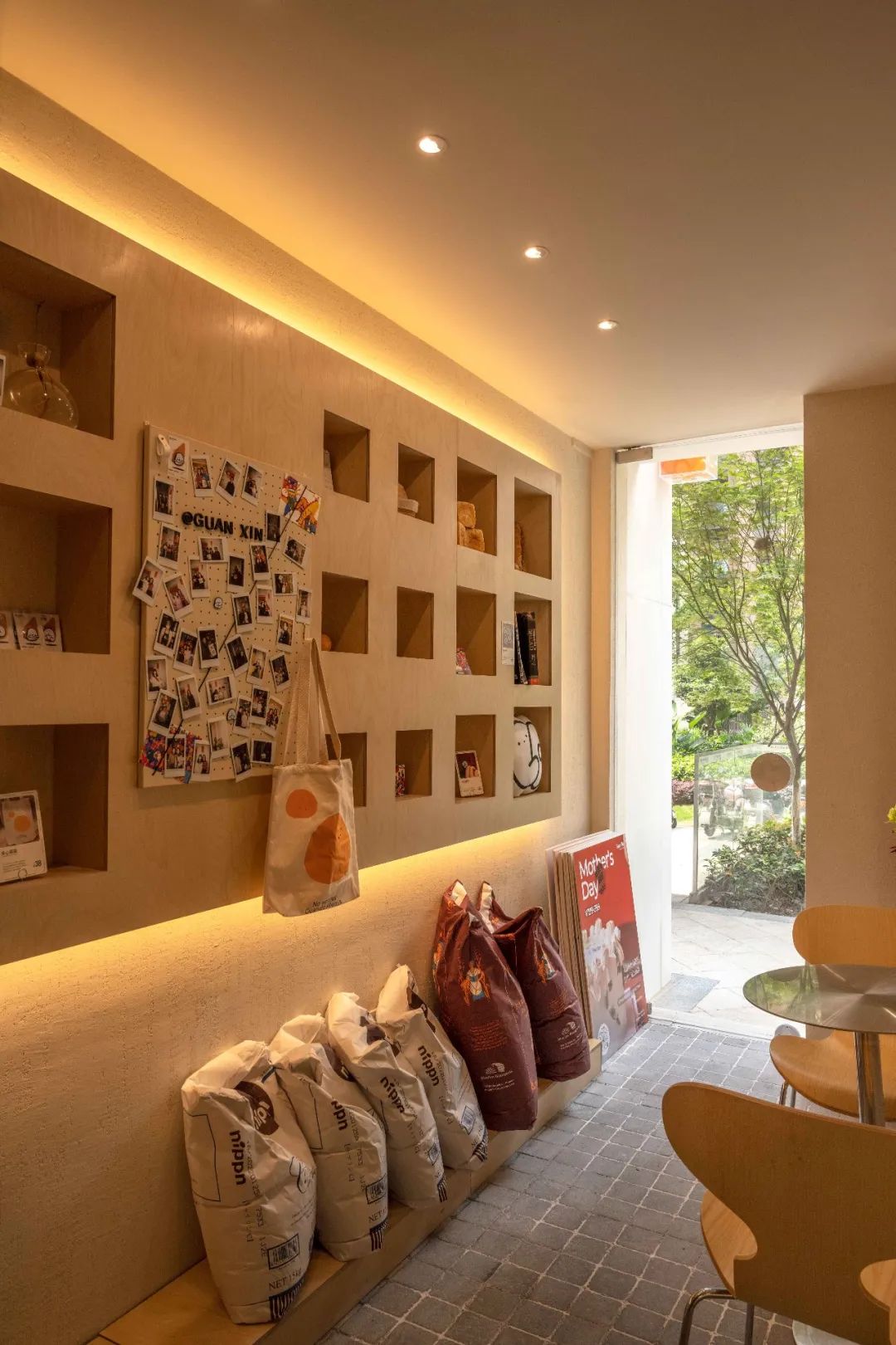 设计灵感丨高温+疫情，这18家“倒霉”的成都新店有什么看头？