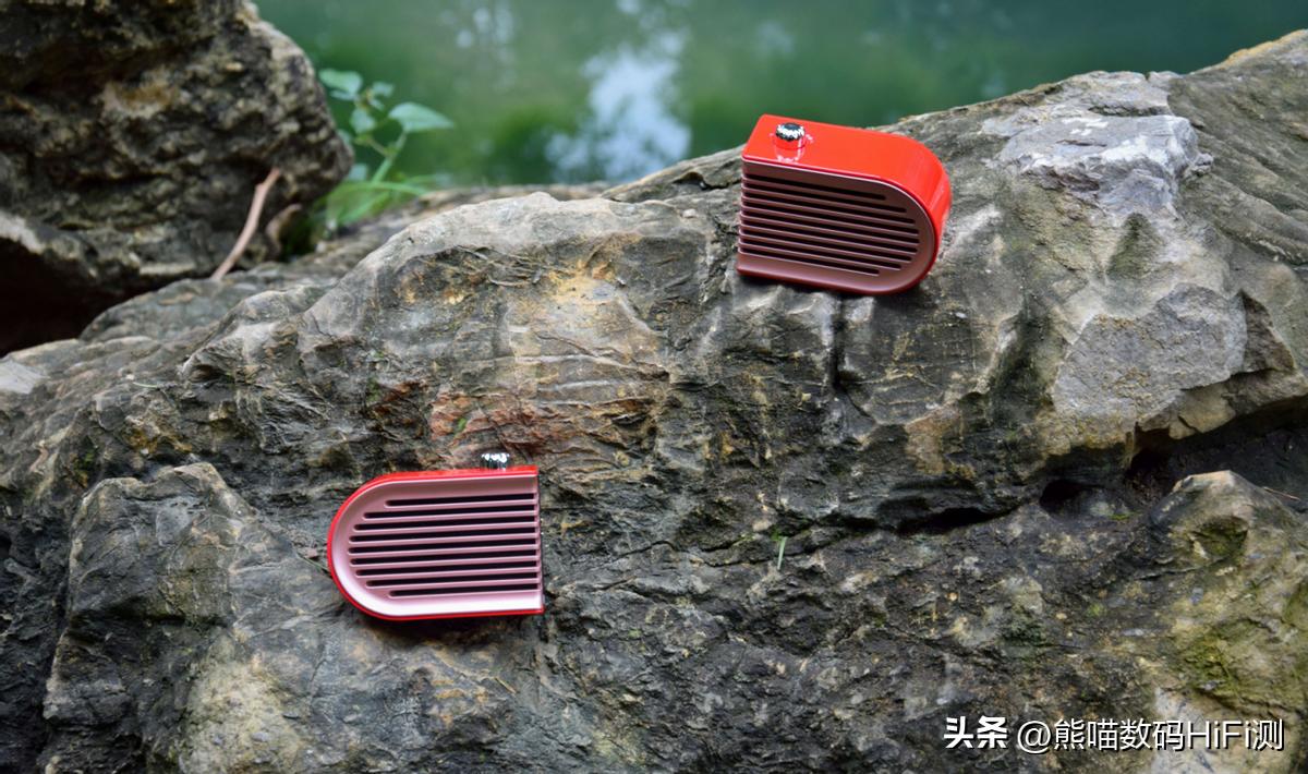 随身便携式户外蓝牙音响,户外旅行听歌设备