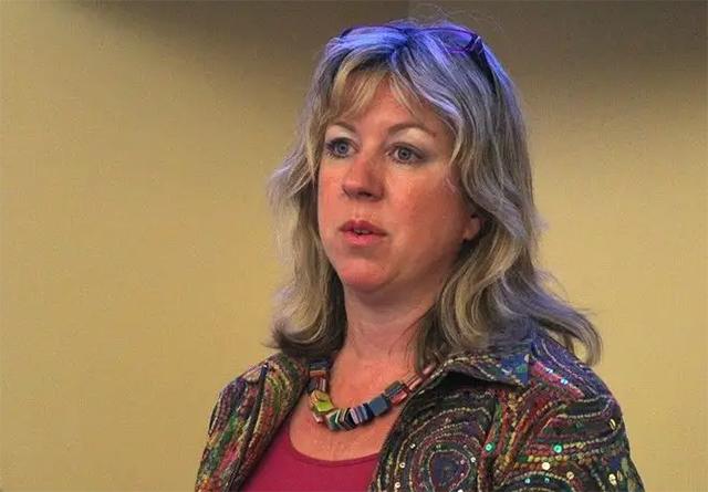 绝处逢生！女科学家用边缘疗法救绝症丈夫，9个月改写人类抗菌史