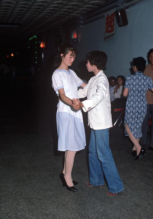 重温八十年代记忆：16张真实老照片带你回到那个令人怀念的时代！