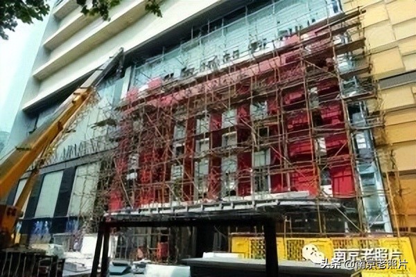 胜利已不在新街口