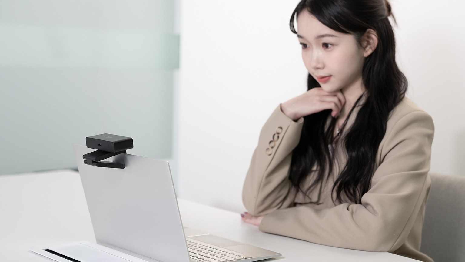 4K超清视频会议，支持自动对焦，思科Webex网络摄像头开箱