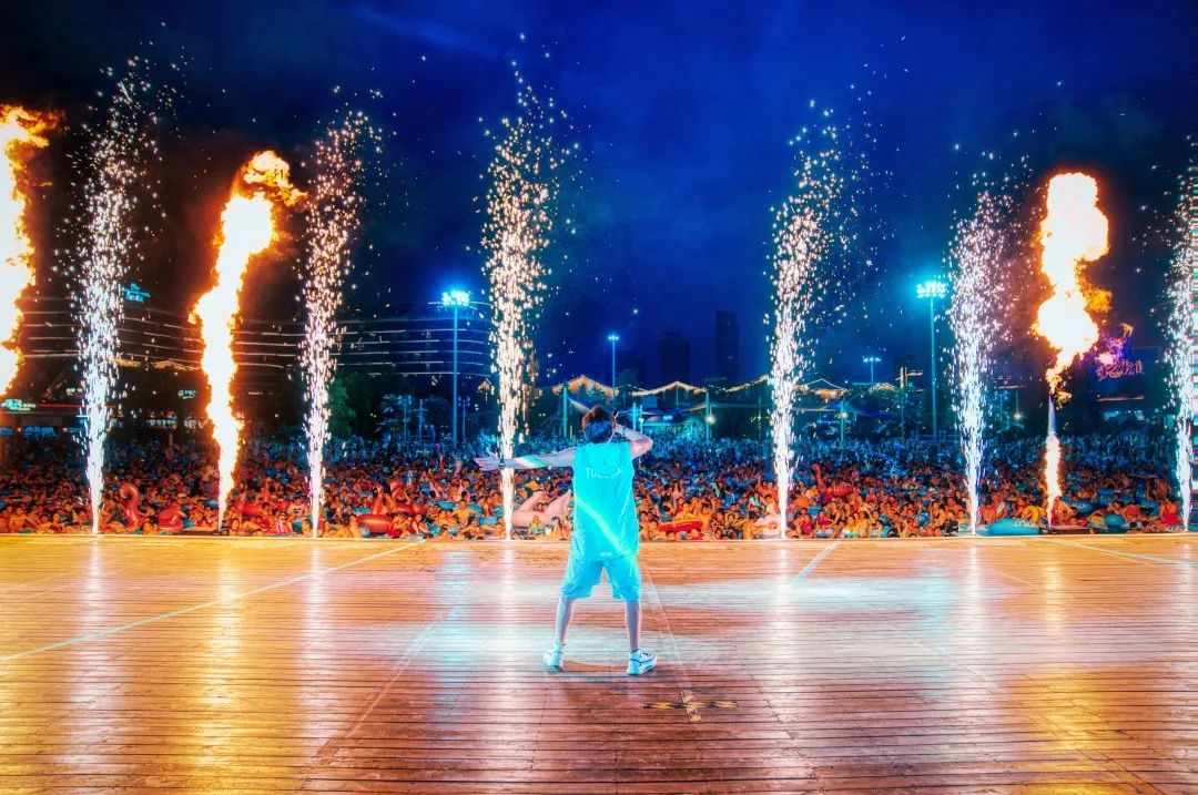 襄阳华侨城奇幻度假区广告视频,襄阳华侨城奇幻度假区节目表