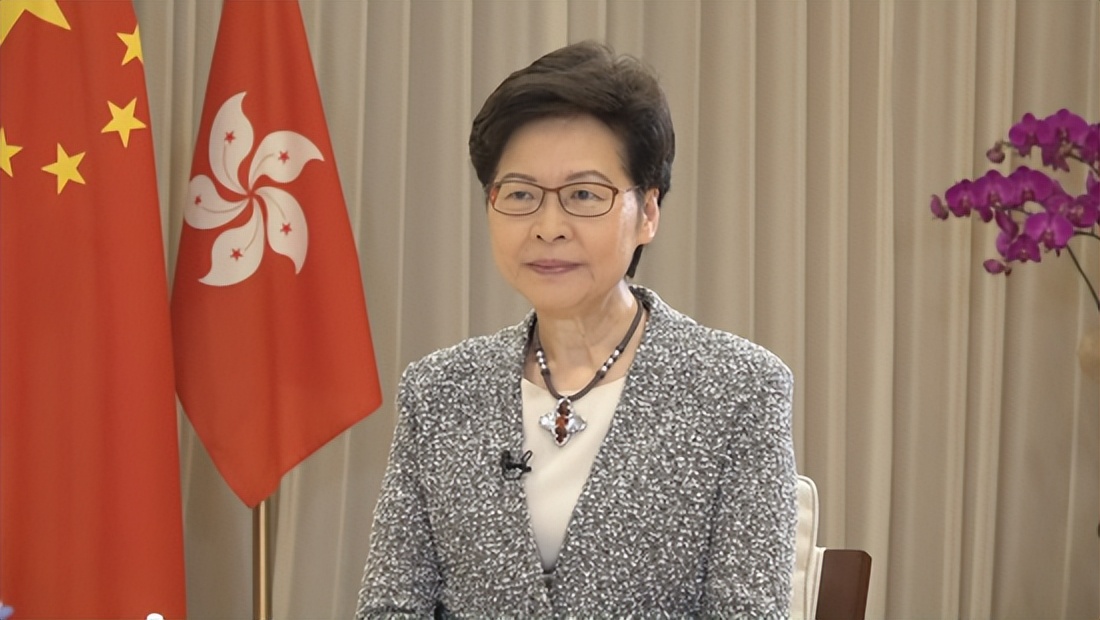 香港前特首林郑月娥，年薪约521万港币，为什么工作42年未买房？