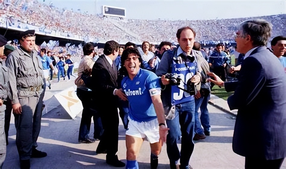 33年等待,那不勒斯三年转会记录