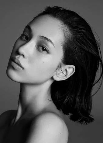 韩国网红宋智雅承认穿假货,宋智雅韩国服饰视频