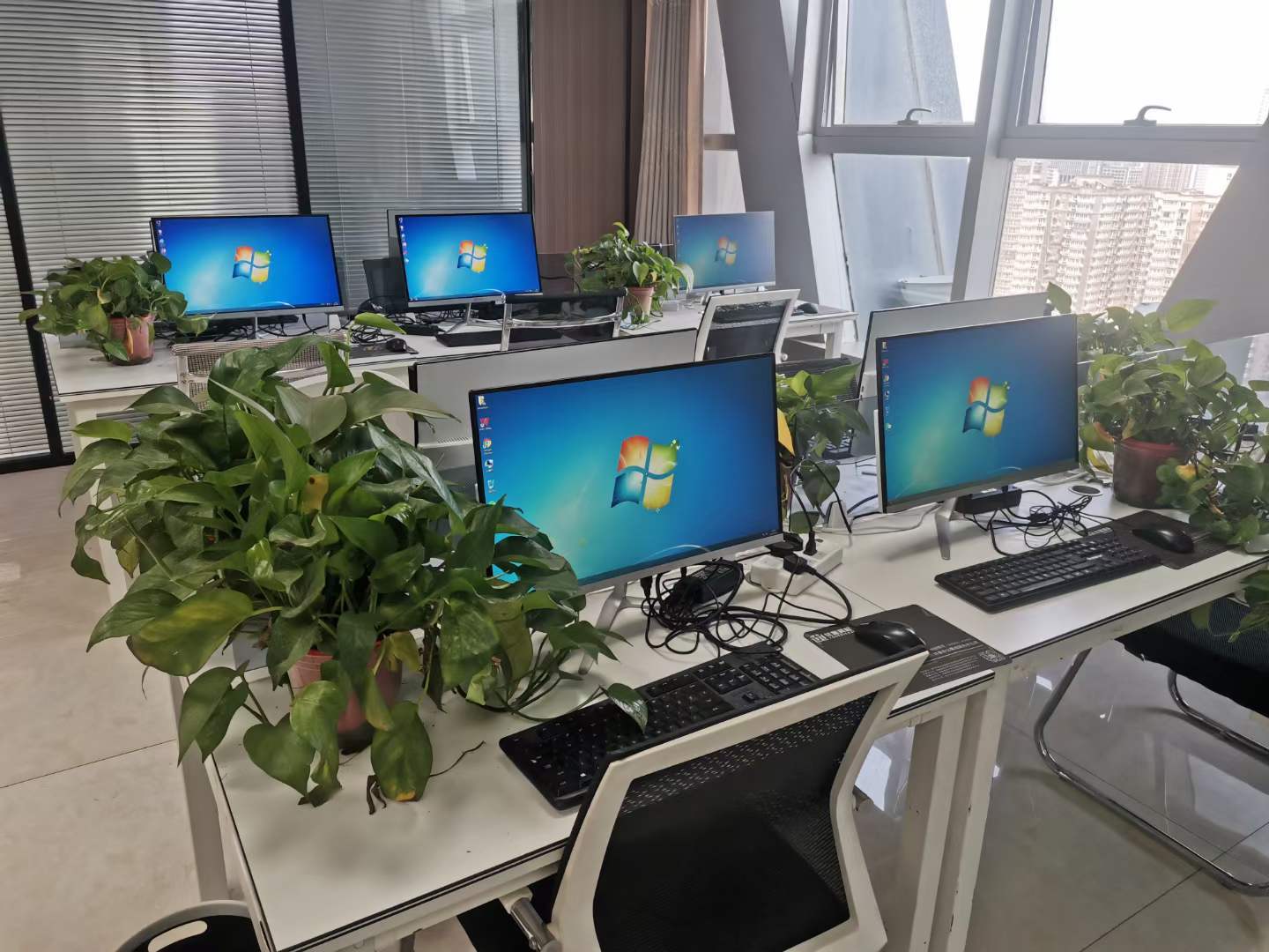 租电脑一般多少钱一天,租电脑一般多少钱一天划算