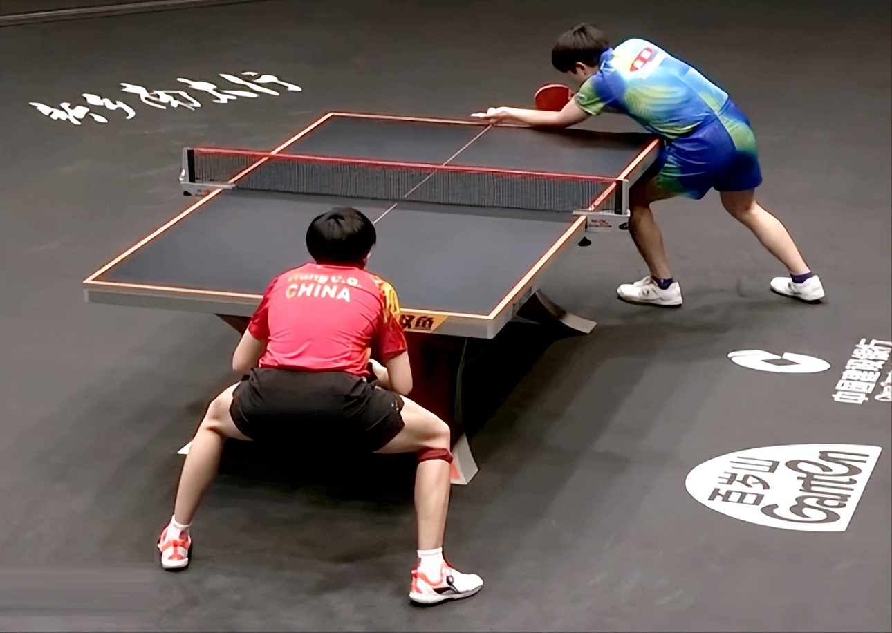 王楚钦4:0完胜张本智和决胜局,祝贺王楚钦勇夺二冠一亚