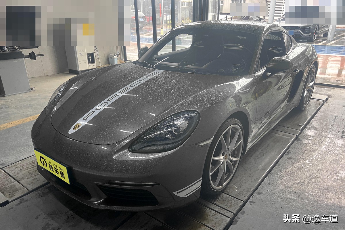 48万买的二手保时捷718，网友：电动座椅都没有，玩呢？