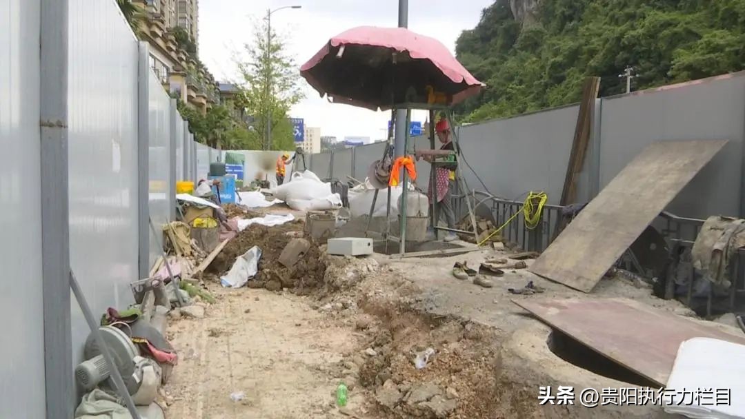 区长在访谈中承诺:过街天桥11月投入使用!天誉城居民喜笑颜开