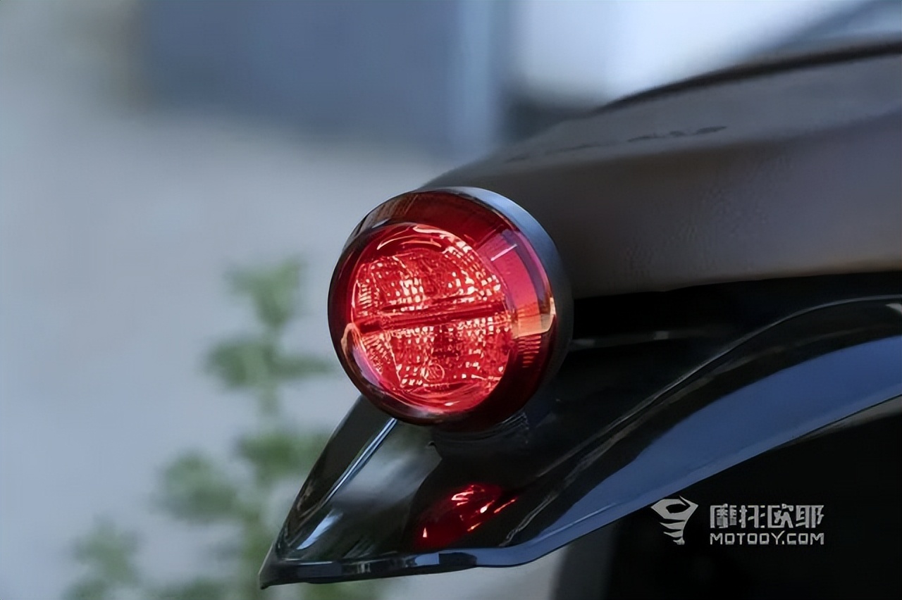 赛科龙re250攀爬版,赛科龙re250最新测评