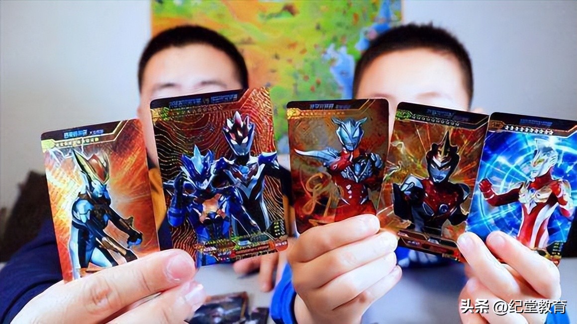 家长花200万没凑齐奥特曼卡片,家长为孩子花200万集齐奥特曼卡片