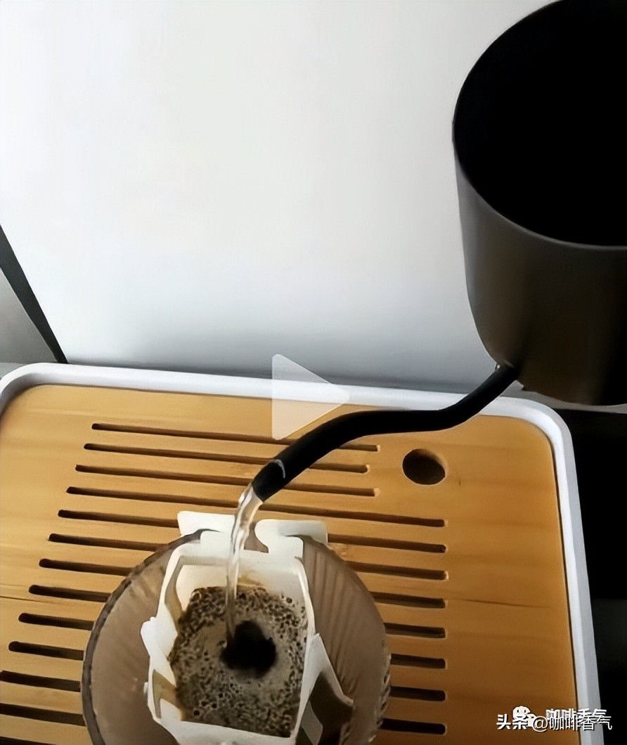 挂耳咖啡的正确冲泡方法视频,冲泡挂耳咖啡的水温多少度为最佳