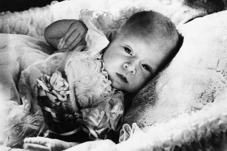 查尔斯保姆玛贝尔,查尔斯保姆和卡米拉