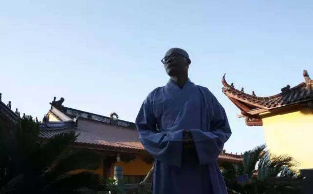 男人放弃千亿资产一心向佛,广东男子放弃百万年薪出家